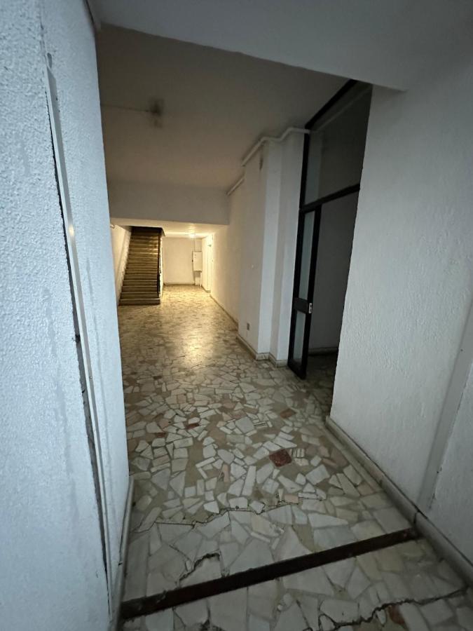 Unirii Lake Tribunal Bucarest Exterior foto