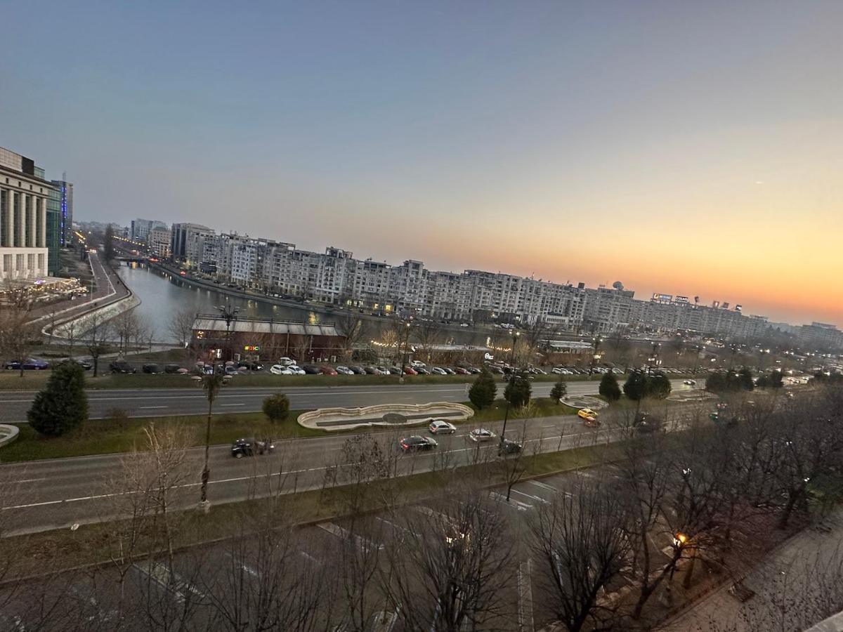 Unirii Lake Tribunal Bucarest Exterior foto